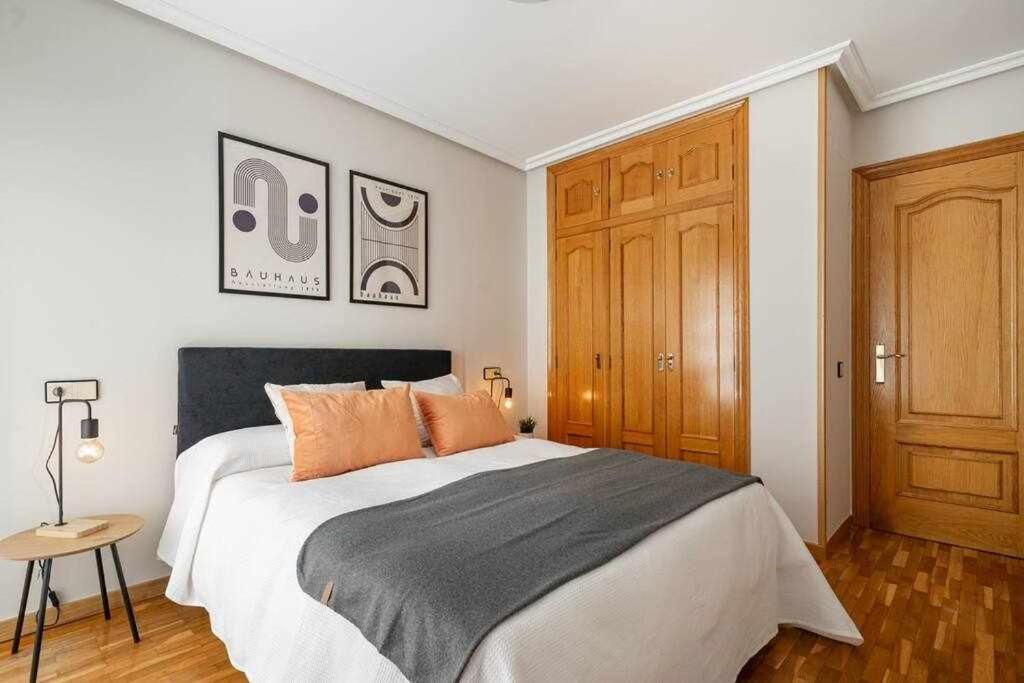 La Plaza Apartamento Gijon Exterior photo